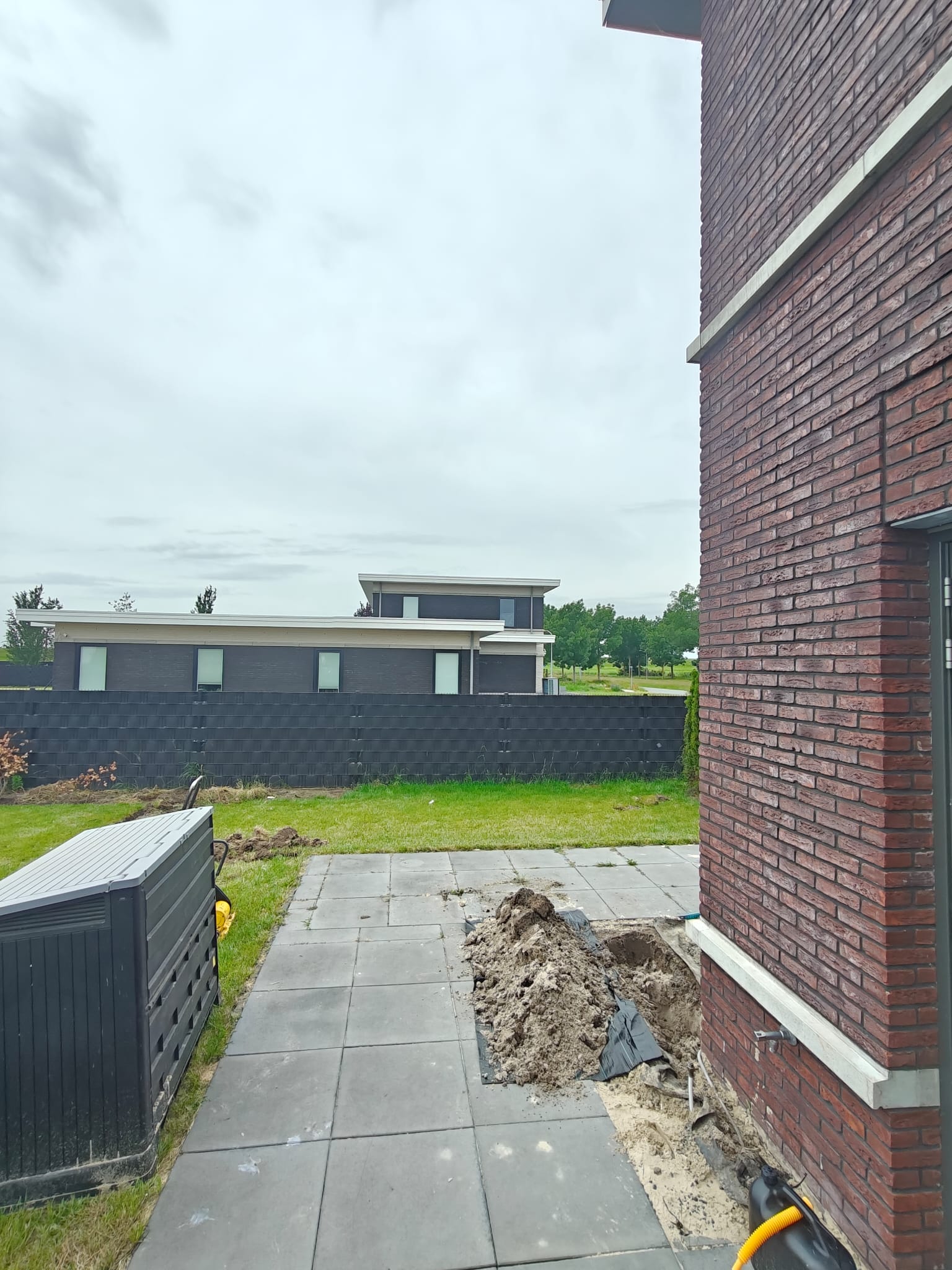 Schuur voor - fundering uitgraven